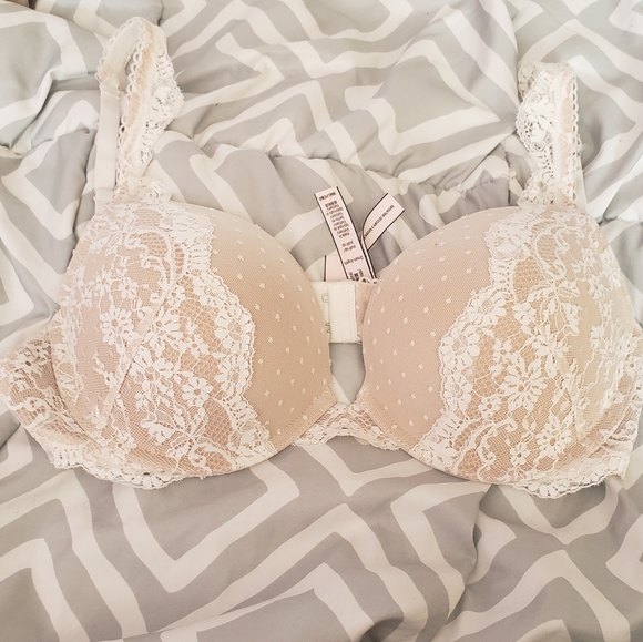 Victoria's Secret Other - Victoria's Secret Dream Angels Push Up Lace Bra